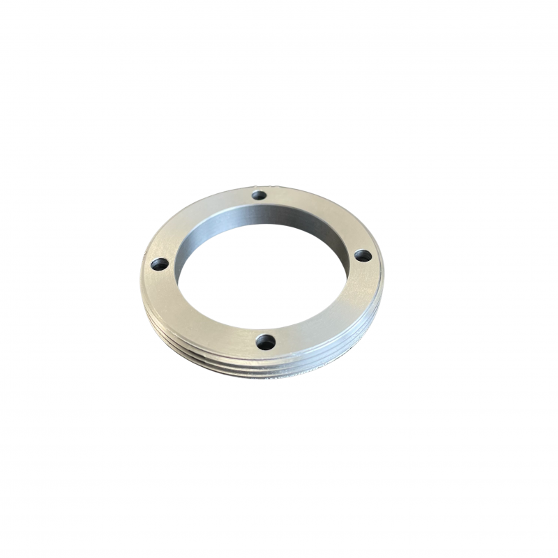 Sleeve retainer